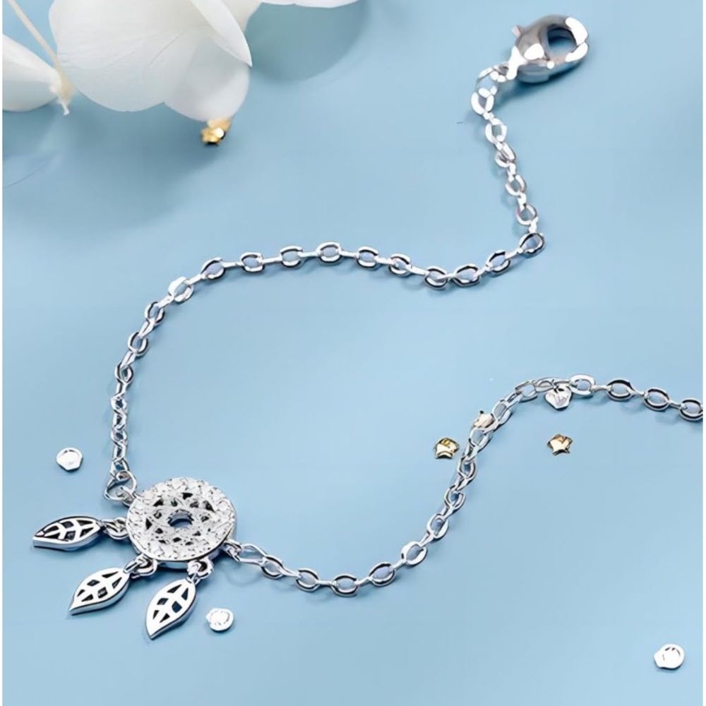 Kim Carrey bracelet
